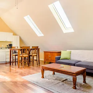 Urban Lodge, Quiet, Walkable, Near Holiday home Portland